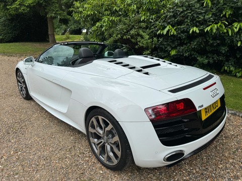 Audi R8 SPYDER V10 QUATTRO 12