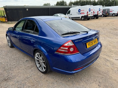 Ford Mondeo ST220 4