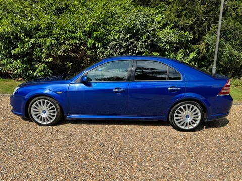 Ford Mondeo ST220 4