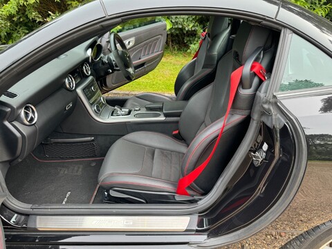 Mercedes-Benz SLC AMG SLC 43 11