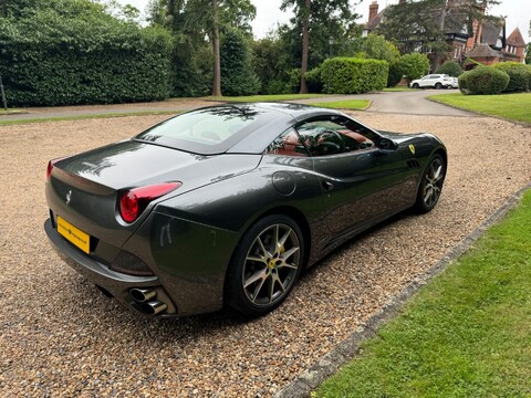 Ferrari California 2 PLUS 2 5