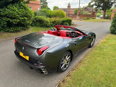 Ferrari California 2 PLUS 2 9