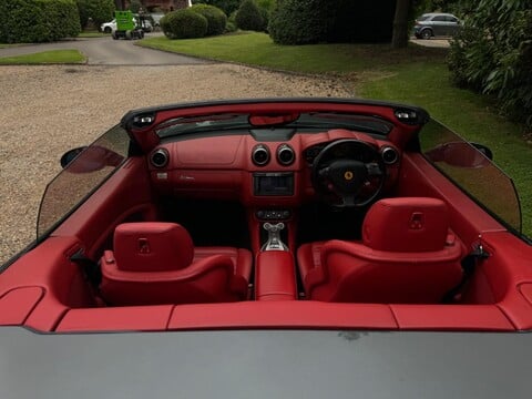 Ferrari California 2 PLUS 2 17