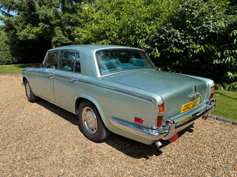 Rolls-Royce Silver Shadow 6.8 II 4dr 5