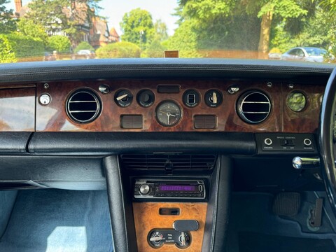 Rolls-Royce Silver Shadow 6.8 II 4dr 14