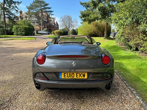 Ferrari California 2 PLUS 2 4