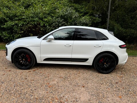 Porsche Macan GTS PDK 4