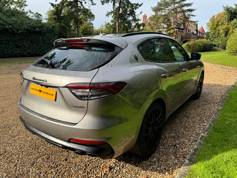 Maserati Levante DYNAMIC SE 5