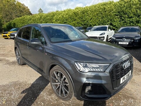 Audi Q7 TFSI E QUATTRO S LINE BLACK EDITION 1