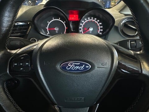 Ford Fiesta METAL 3