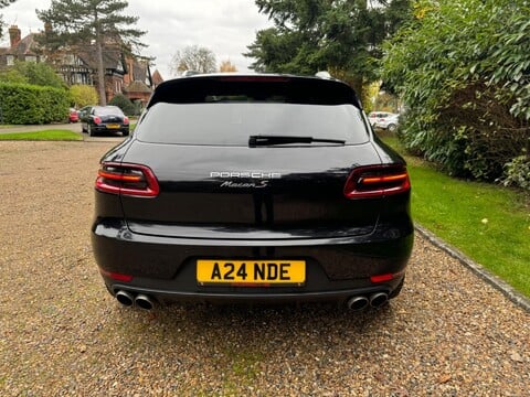 Porsche Macan D S PDK 6