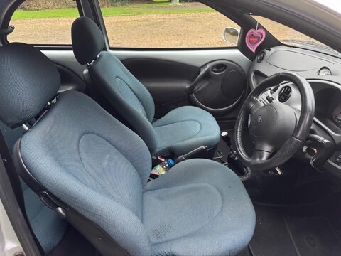 Ford Ka ZETEC CLIMATE CLOTH 10