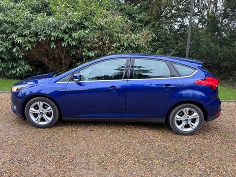 Ford Focus ZETEC 4