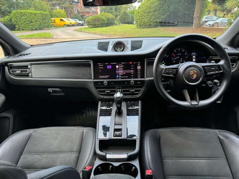 Porsche Macan 2.9T V6 GTS PDK 4WD Euro 6 (s/s) 5dr 10