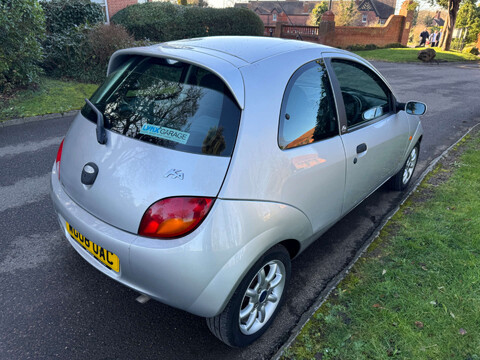Ford Ka 1.3 Ka Zetec Climate 3dr 21