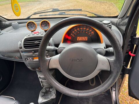 Smart City-Coupe 0.7 City Passion 61 Auto 3dr 9