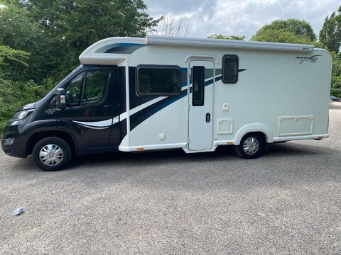 Peugeot Boxer 2.2 Boxer 335 Zuckoff TL HDI 4