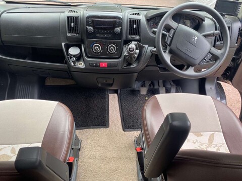 Peugeot Boxer 2.2 Boxer 335 Zuckoff TL HDI 9