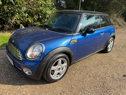 Mini Hatch 1.6 Cooper Auto 3dr 1