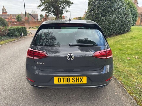 Volkswagen Golf 1.4 Golf SE Nav TSi BlueMotion Technology Semi-Auto 5dr 5