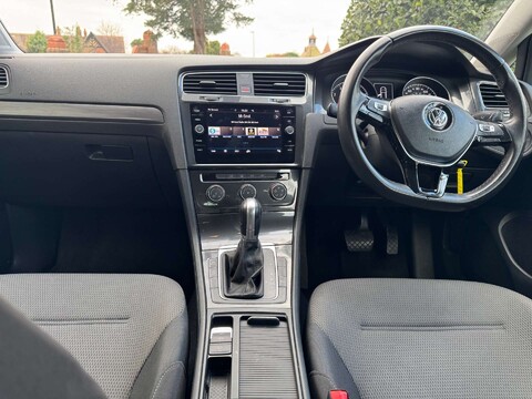Volkswagen Golf 1.4 Golf SE Nav TSi BlueMotion Technology Semi-Auto 5dr 13