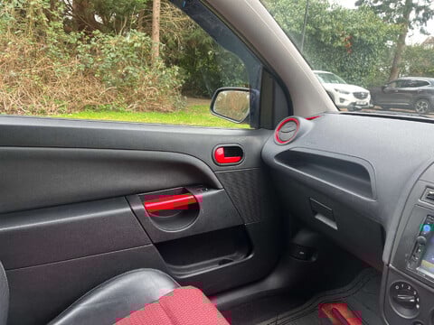 Ford Fiesta 2.0 Fiesta ST 3dr 15