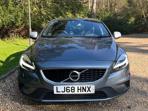 Volvo V40 2.0 V40 R-Design Pro T2 Auto 5dr 2