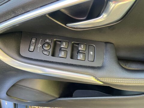 Volvo V40 2.0 V40 R-Design Pro T2 Auto 5dr 14