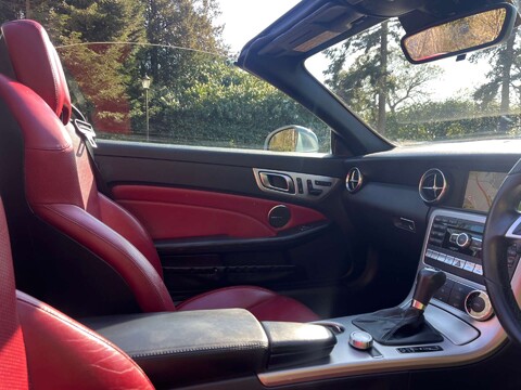 Mercedes-Benz SLK 1.8 SLK 200 AMG Sport Edition 125 BlueEfficiency Auto 2dr 11
