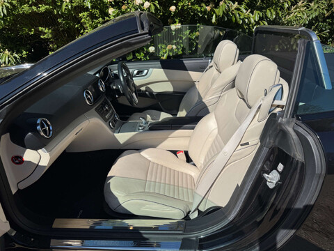 Mercedes-Benz SL Series 3.0 SL400 AMG Sport 2dr 10