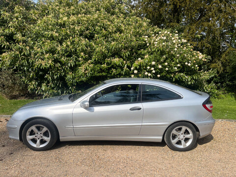 Mercedes-Benz C Class 1.8 C180 Kompressor SE Auto 3dr 4
