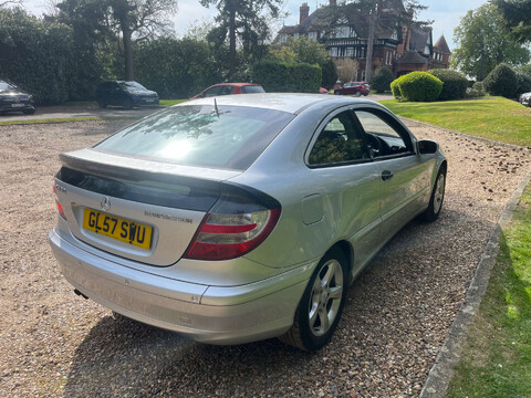 Mercedes-Benz C Class 1.8 C180 Kompressor SE Auto 3dr 7