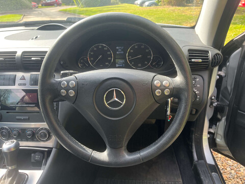 Mercedes-Benz C Class 1.8 C180 Kompressor SE Auto 3dr 10
