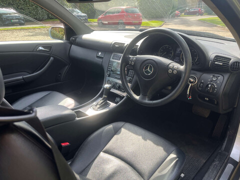 Mercedes-Benz C Class 1.8 C180 Kompressor SE Auto 3dr 11