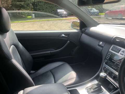 Mercedes-Benz C Class 1.8 C180 Kompressor SE Auto 3dr 12