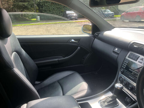 Mercedes-Benz C Class 1.8 C180 Kompressor SE Auto 3dr 12