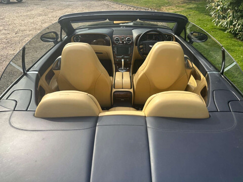 Bentley Continental 6.0 Continental GTc Auto 4WD 2dr 5