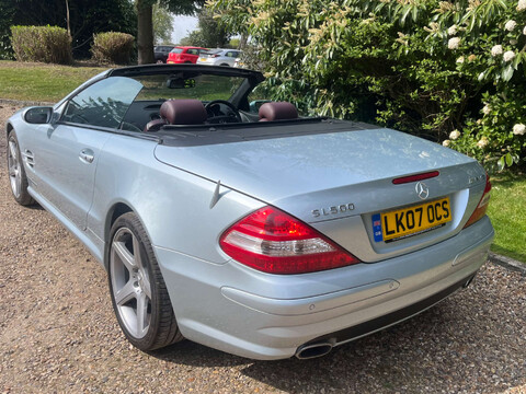 Mercedes-Benz SL Series AUTO 3