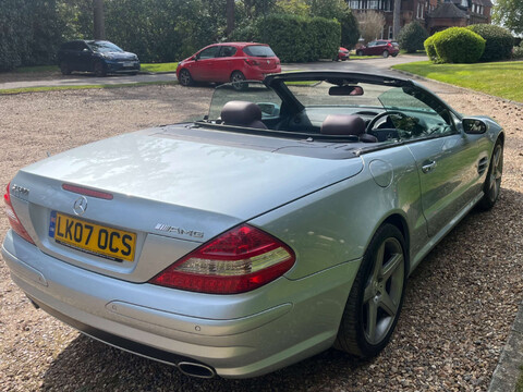 Mercedes-Benz SL Series AUTO 5