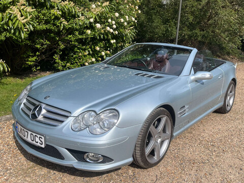 Mercedes-Benz SL Series AUTO 1