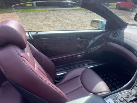Mercedes-Benz SL Series AUTO 20