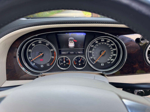 Bentley Continental 4.0 Continental GTc V8 Auto 4WD 2dr 21