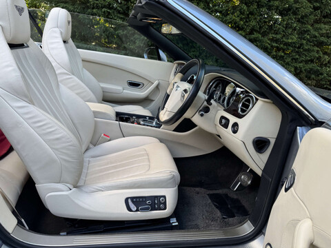 Bentley Continental 4.0 Continental GTc V8 Auto 4WD 2dr 10