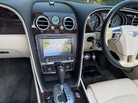 Bentley Continental 4.0 Continental GTc V8 Auto 4WD 2dr 17