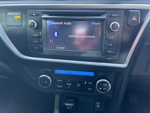 Toyota Auris 1.6 Auris Sport Valvematic 5dr 10