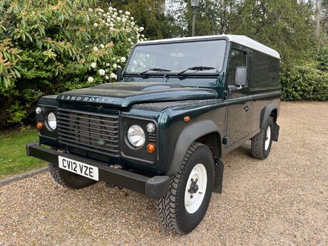 Land Rover Defender 2.2 Defender 110 Hard Top TD 4WD 5dr