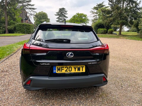 Lexus Ux 2.0 UX 250h 4x2 CVT 5dr 8