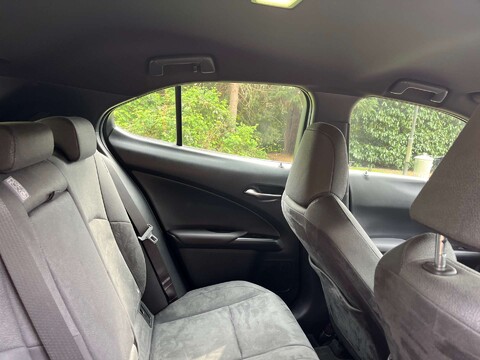 Lexus Ux 2.0 UX 250h 4x2 CVT 5dr 12