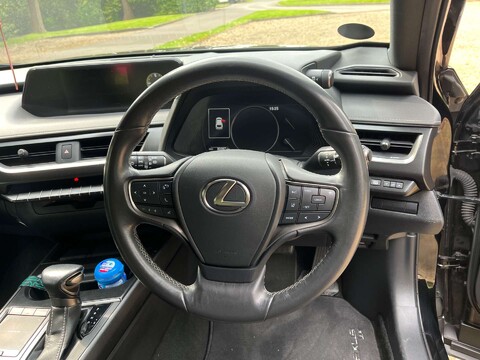 Lexus Ux 2.0 UX 250h 4x2 CVT 5dr 15