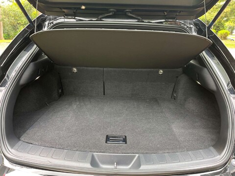 Lexus Ux 2.0 UX 250h 4x2 CVT 5dr 30